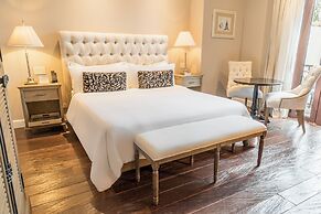 Bastión Luxury Hotel