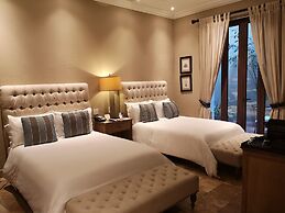 Bastión Luxury Hotel