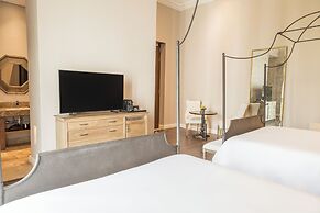 Bastión Luxury Hotel