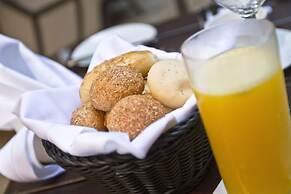 Bastión Luxury Hotel