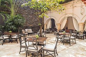 Bastión Luxury Hotel