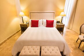 Bastión Luxury Hotel