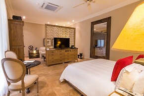 Bastión Luxury Hotel