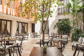 Bastión Luxury Hotel