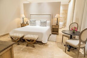 Bastión Luxury Hotel