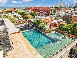 Bastión Luxury Hotel
