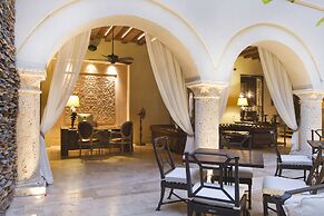 Bastión Luxury Hotel