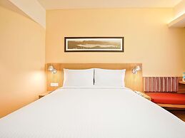 ibis Bengaluru City Centre Hotel