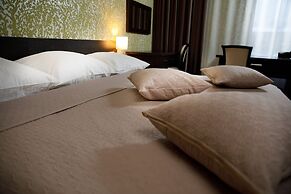 Sheddok Hotel