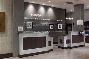 Hampton Inn & Suites Portsmouth Downtown
