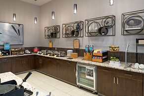 Hampton Inn & Suites Portsmouth Downtown