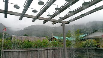 Kinabalu Poring Vacation Lodge - Hostel