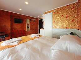 Hotel Amore