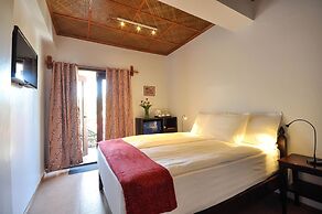 Nirvana Beach Resort