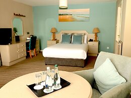 Causeway Hotel