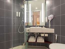 ibis Chennai SIPCOT Hotel
