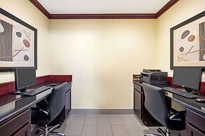 Best Western Plus Pratt