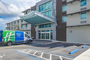 Holiday Inn Express & Suites Miami Airport East by IHG