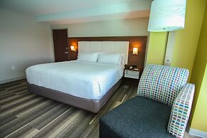 Holiday Inn Express & Suites Miami Airport East by IHG