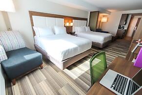 Holiday Inn Express & Suites Miami Airport East by IHG