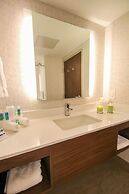 Holiday Inn Express & Suites Miami Airport East by IHG