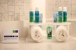 Holiday Inn Express & Suites Miami Airport East by IHG