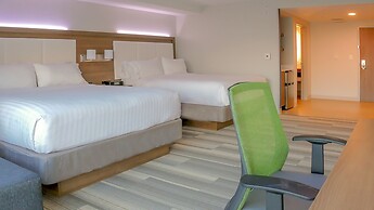 Holiday Inn Express & Suites Miami Airport East by IHG