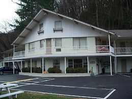 Castlewood Inn