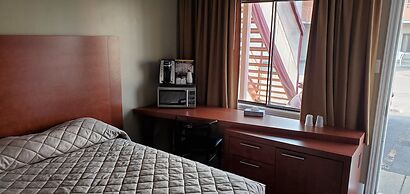 Falcon Motel Brossard