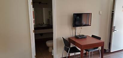 Falcon Motel Brossard