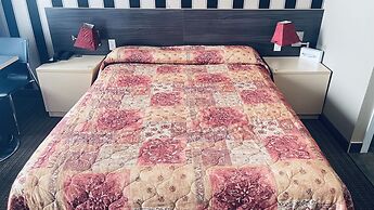 Falcon Motel Brossard