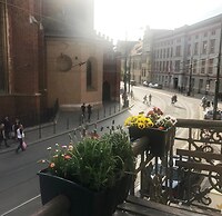 Krakow Apartments & Rooms