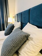 Krakow Apartments & Rooms