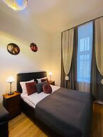 Krakow Apartments & Rooms