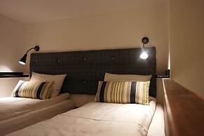 Krakow Apartments & Rooms