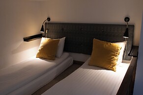 Krakow Apartments & Rooms