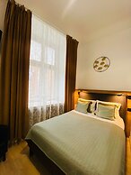 Krakow Apartments & Rooms