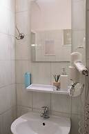 Krakow Apartments & Rooms