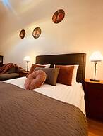 Krakow Apartments & Rooms