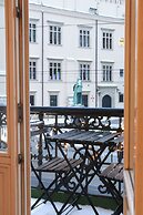 Krakow Apartments & Rooms