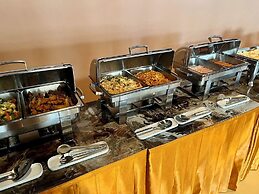 Crown Pattaya Beach Hotel