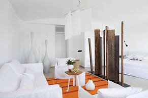 Santorini Secret Suites & Spa