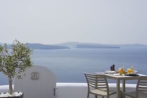 Santorini Secret Suites & Spa