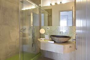 Santorini Secret Suites & Spa