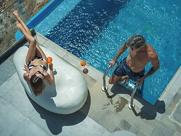 Santorini Secret Suites & Spa