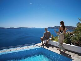 Santorini Secret Suites & Spa