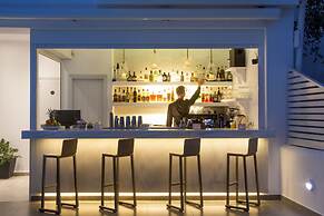 Santorini Secret Suites & Spa