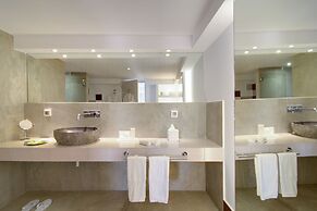 Santorini Secret Suites & Spa