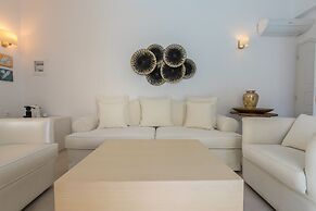 Santorini Secret Suites & Spa