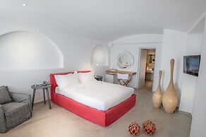 Santorini Secret Suites & Spa